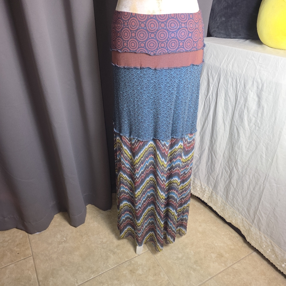 Boho Patchwork Tiered Maxi Skirt – Women’s Size M (Approx.) – Multicolor